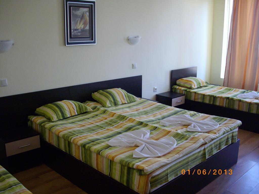 לוזנטס Семеен Хотел Атива - Family Hotel Ativa מראה חיצוני תמונה