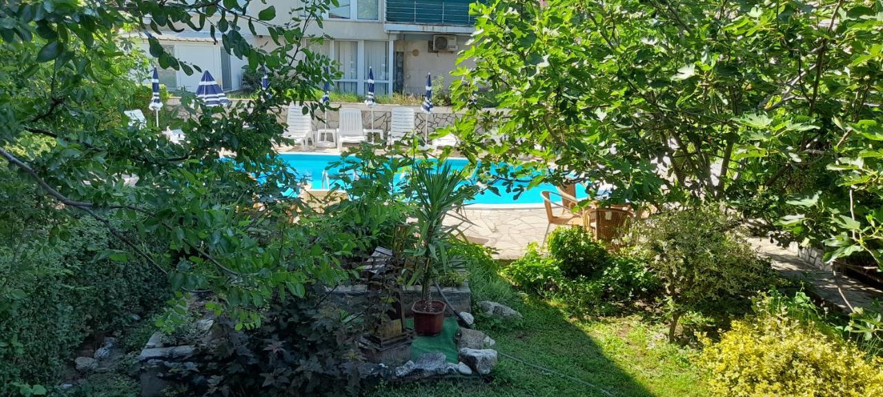 לוזנטס Семеен Хотел Атива - Family Hotel Ativa מראה חיצוני תמונה