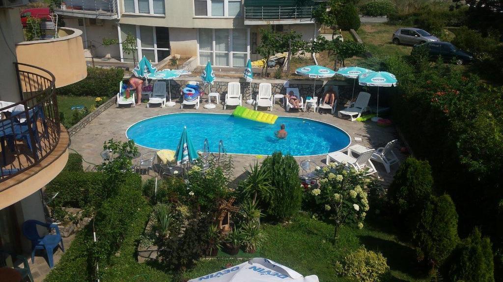 לוזנטס Семеен Хотел Атива - Family Hotel Ativa מראה חיצוני תמונה